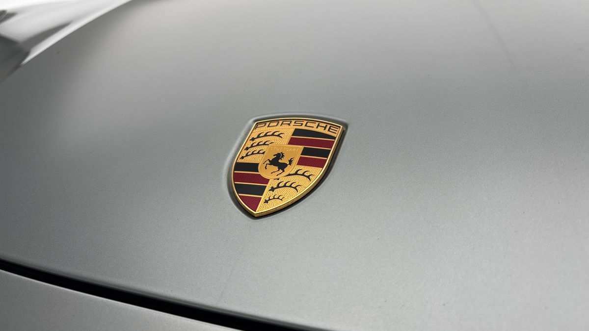 Porsche Cayenne Image 24