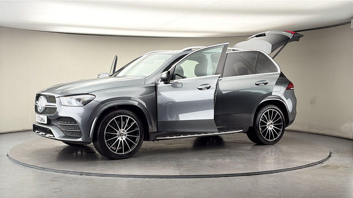 More views of Mercedes-Benz GLE