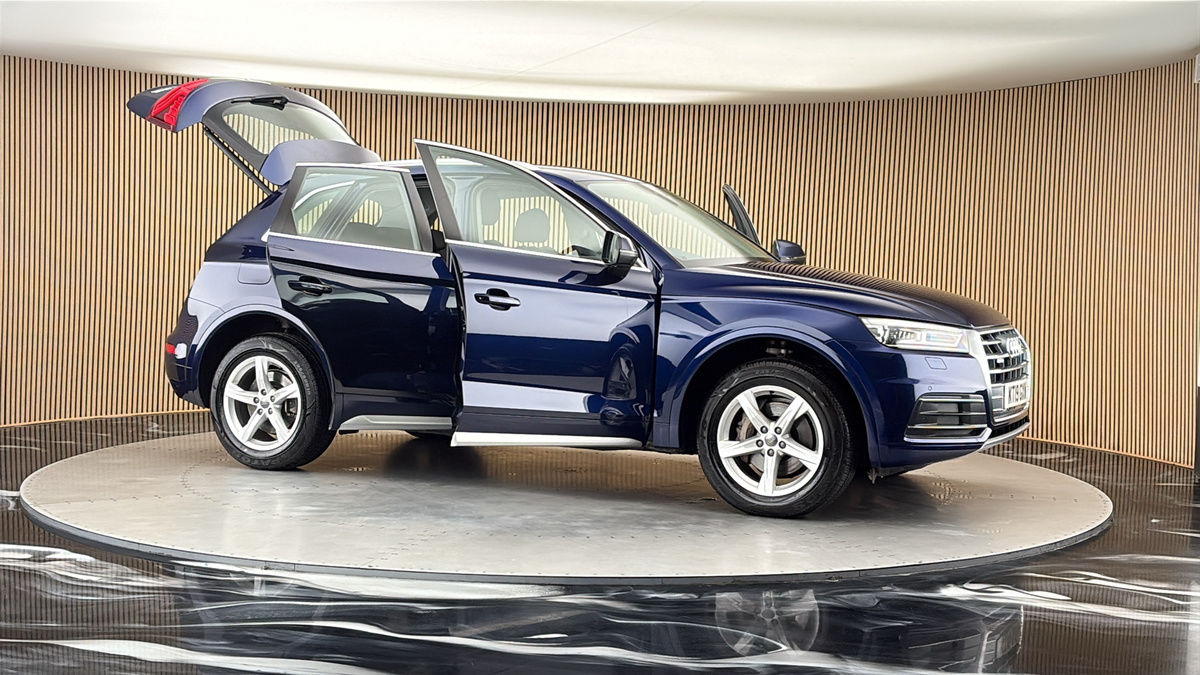 More views of Audi Q5