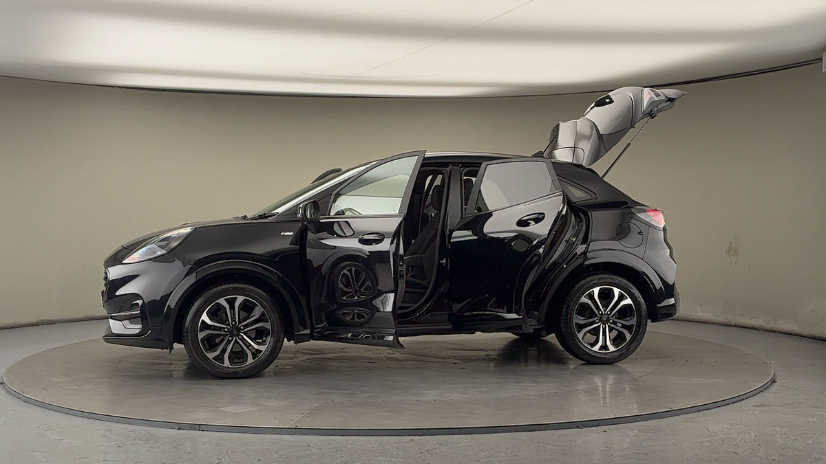 More views of Ford Puma