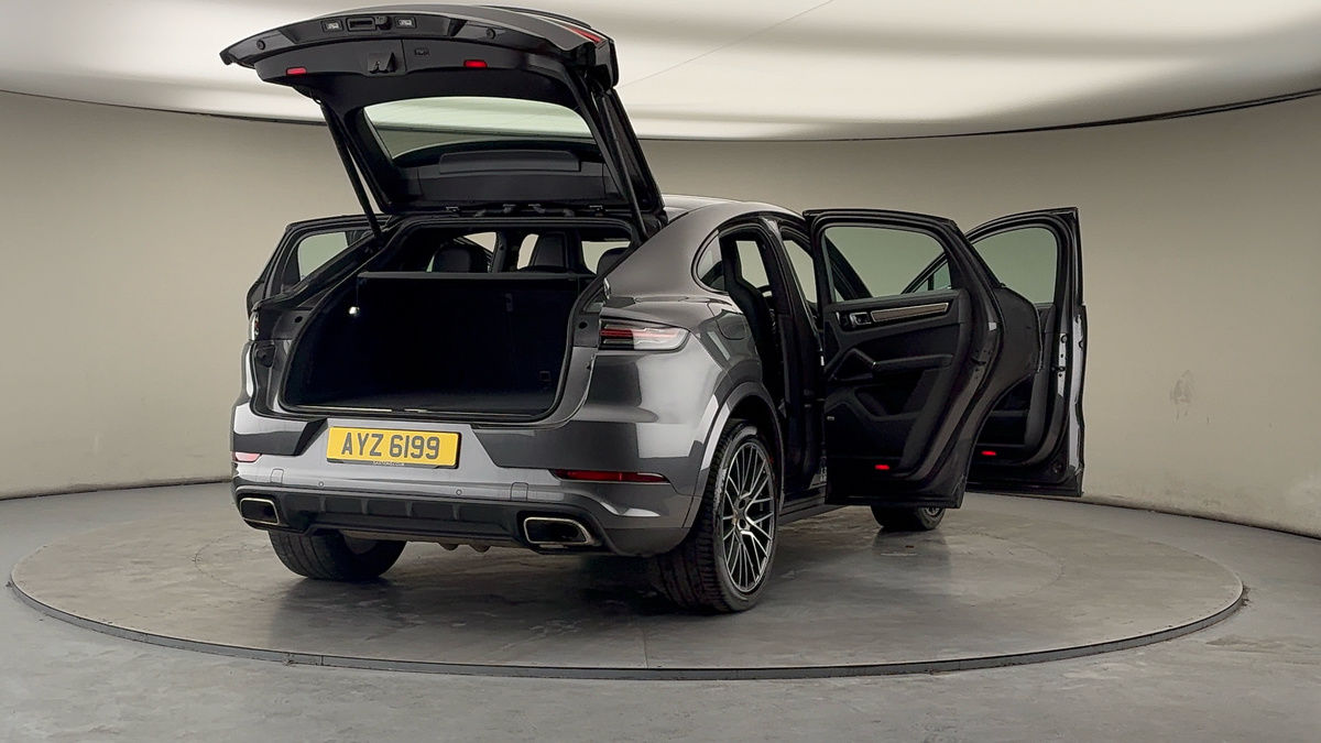 More views of Porsche Cayenne