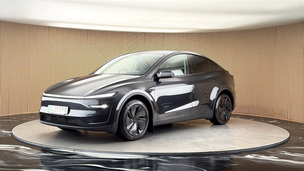 Tesla Model Y Image 20