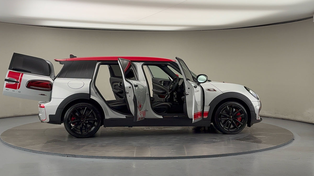 More views of MINI Clubman