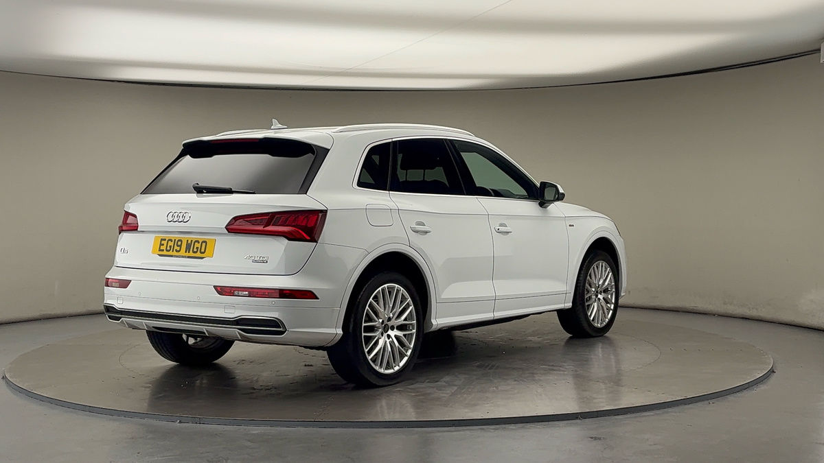 More views of Audi Q5