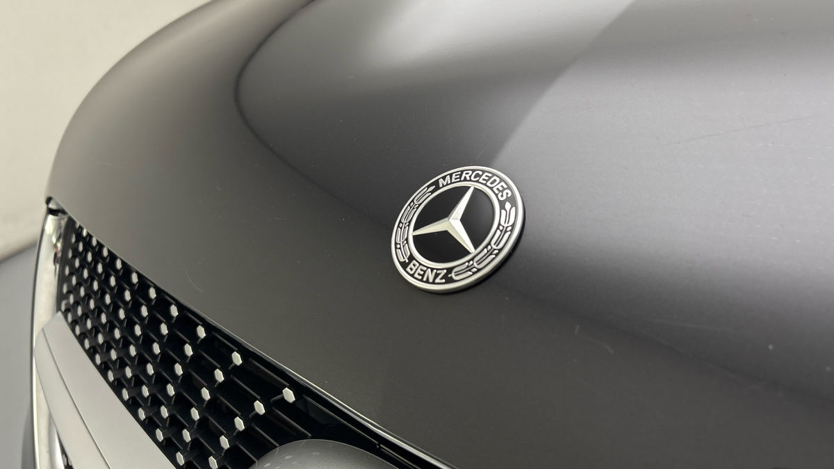 Mercedes-Benz V Class Image 24