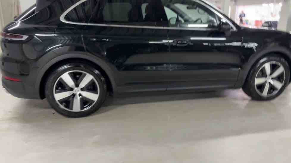 More views of Porsche Cayenne