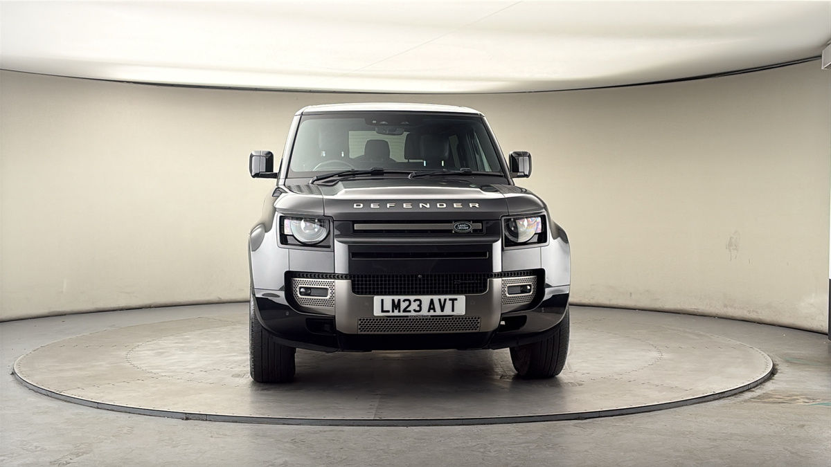 More views of Land Rover Defender 90