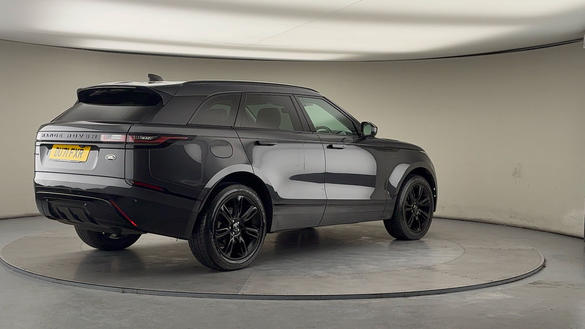 Land Rover Range Rover Velar Image 21