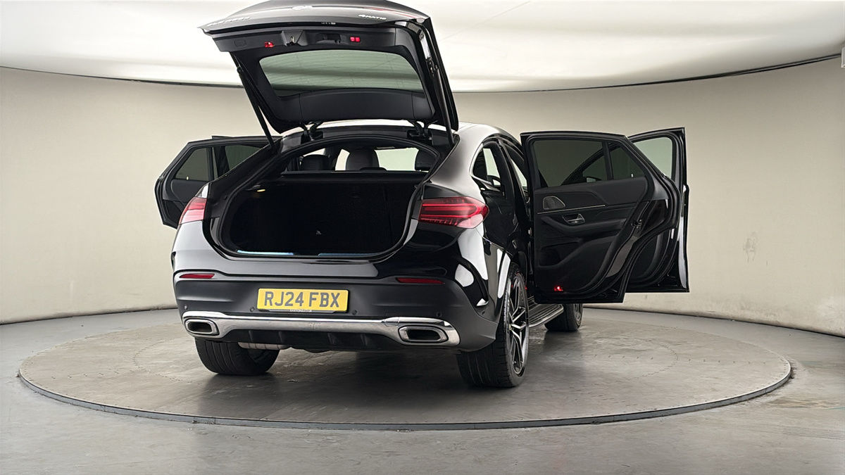 More views of Mercedes-Benz GLE