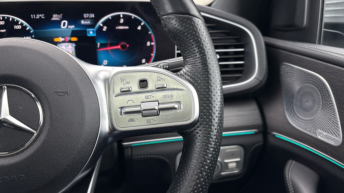 Mercedes-Benz GLE Image 14