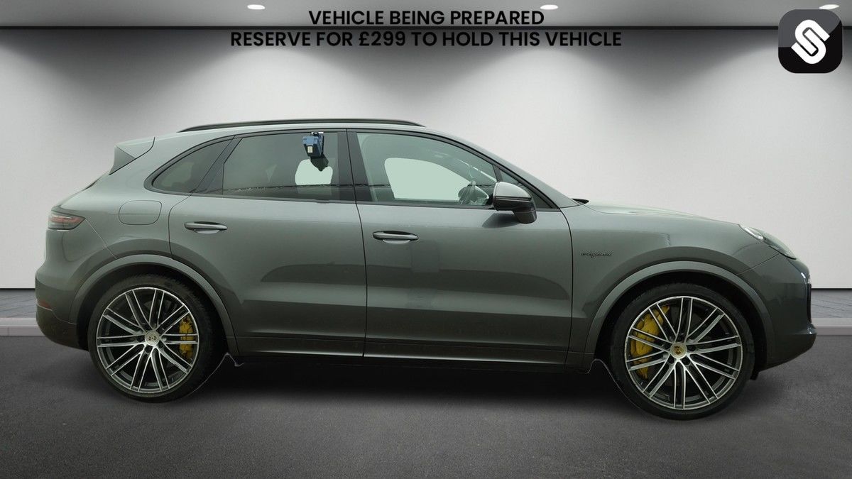 Porsche Cayenne Image 5