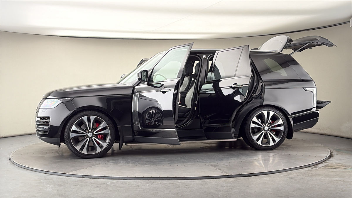 More views of Land Rover Range Rover