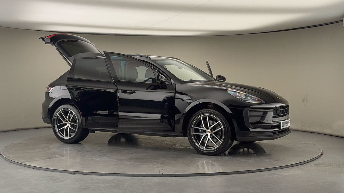 More views of Porsche Macan