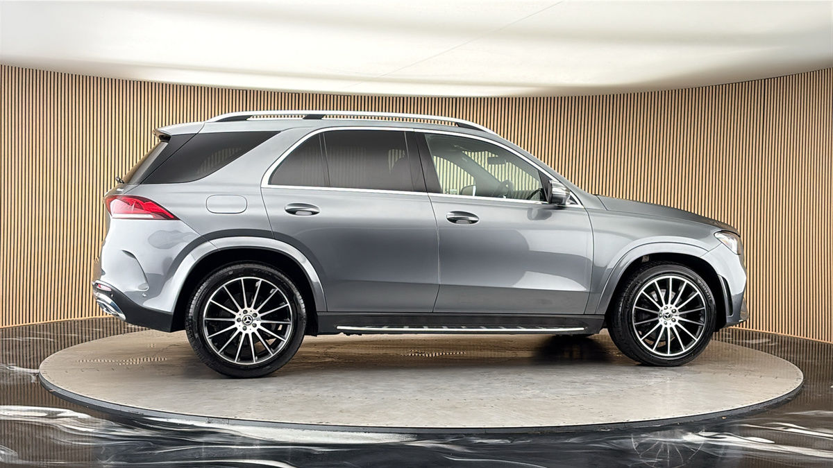 More views of Mercedes-Benz GLE