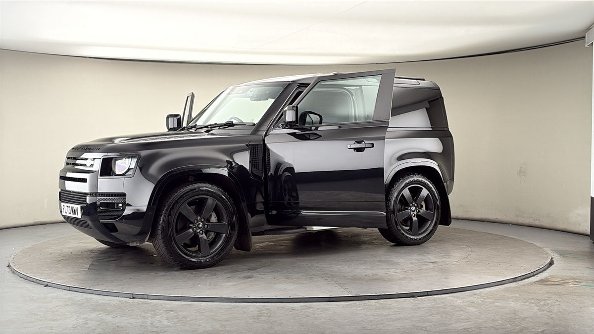 More views of Land Rover Defender 90