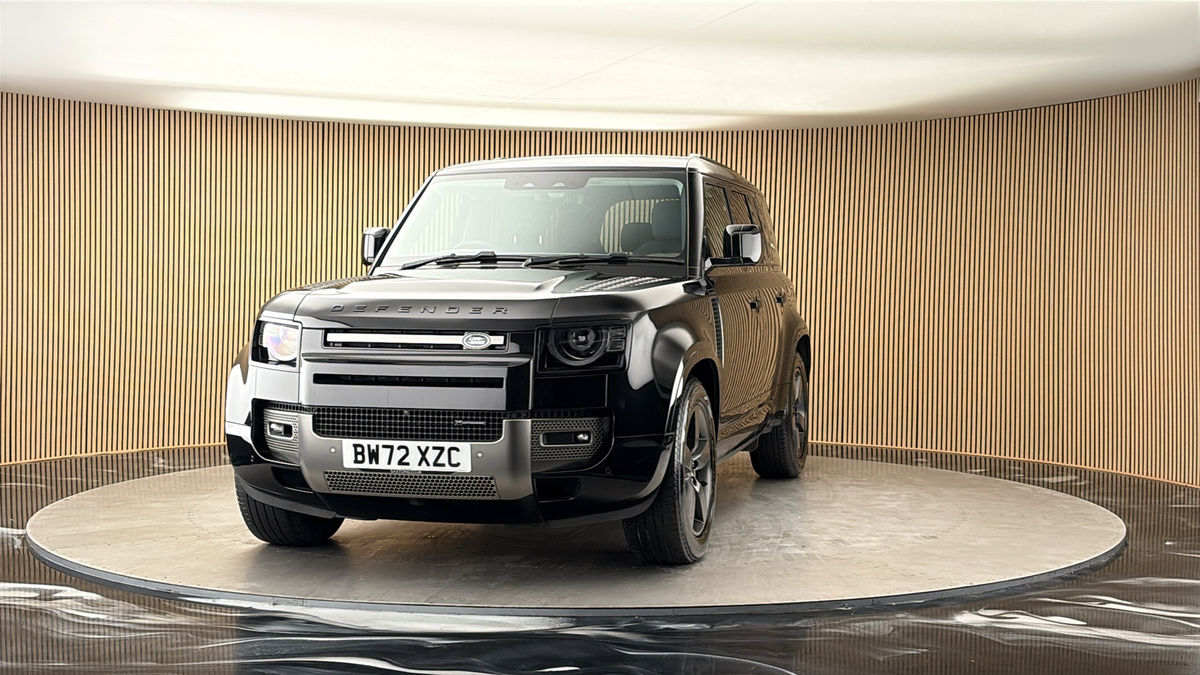 More views of Land Rover Defender 110