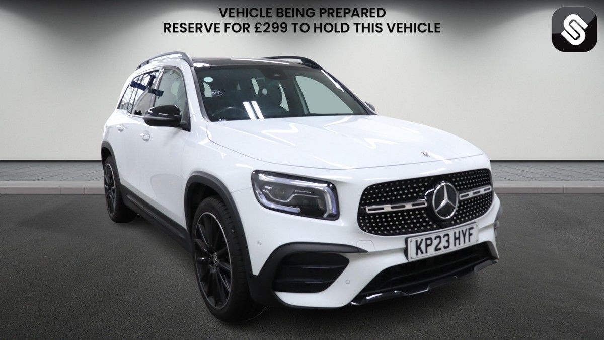 Mercedes-Benz GLB Sticky Header Image