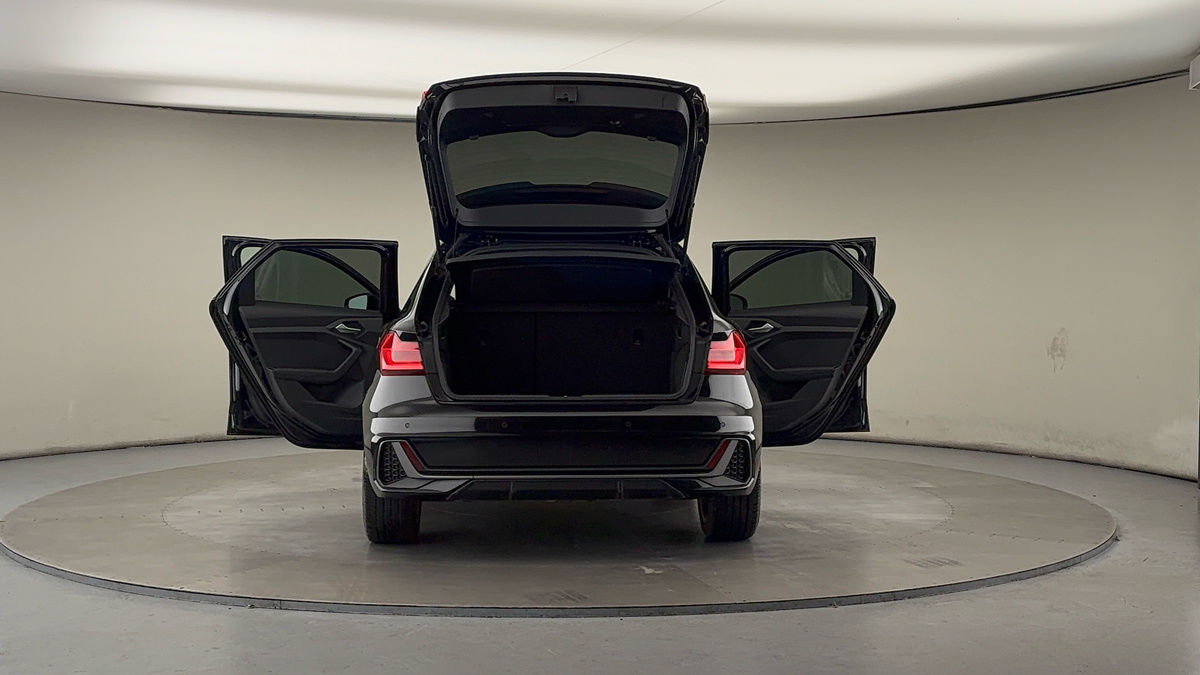 More views of Audi A1