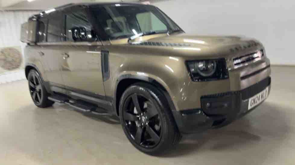 More views of Land Rover Defender 110