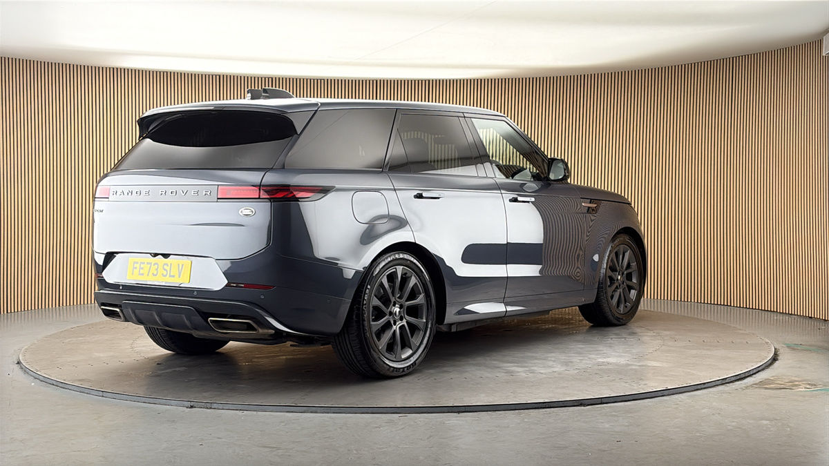 More views of Land Rover Range Rover Sport