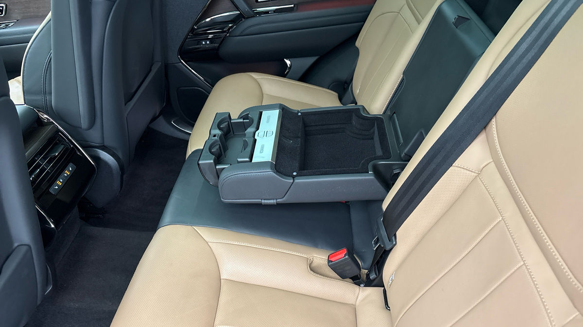 Land Rover Range Rover Sport Image 9