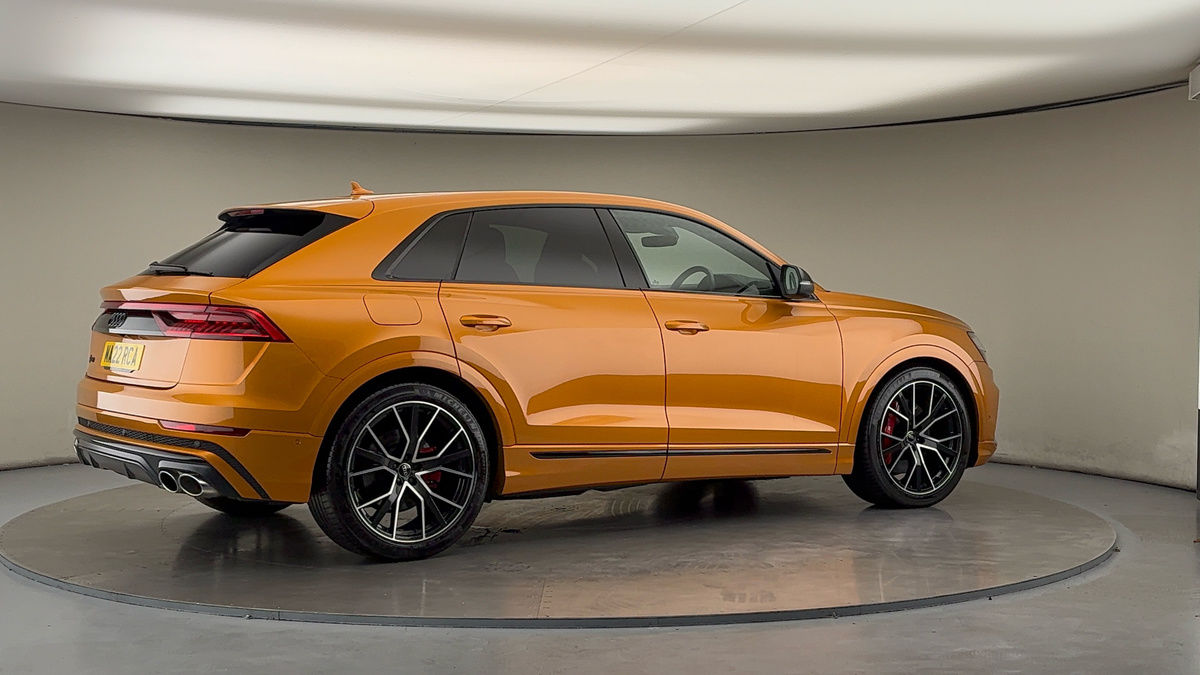 More views of Audi SQ8
