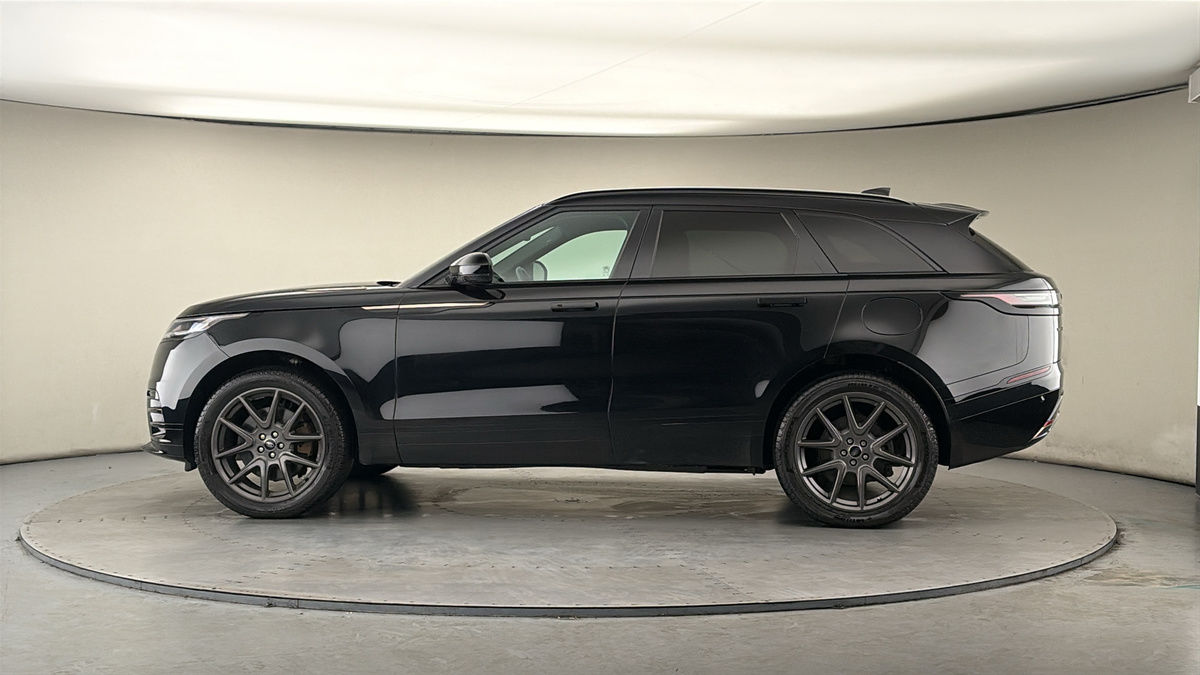 More views of Land Rover Range Rover Velar