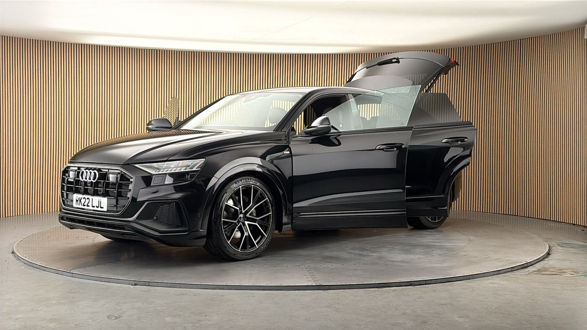 Audi Q8 Image 22