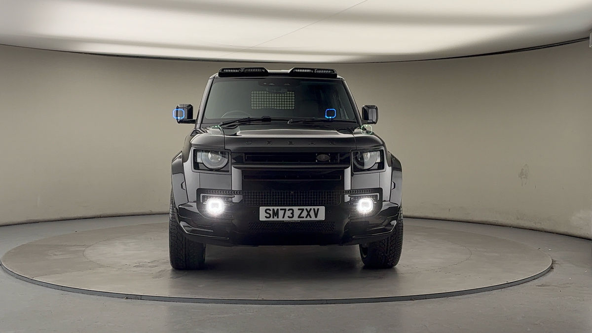 More views of Land Rover Defender 90