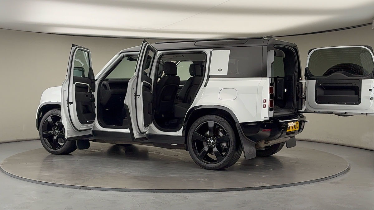 More views of Land Rover Defender 110