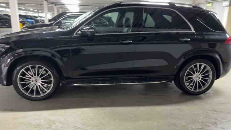 More views of Mercedes-Benz GLE