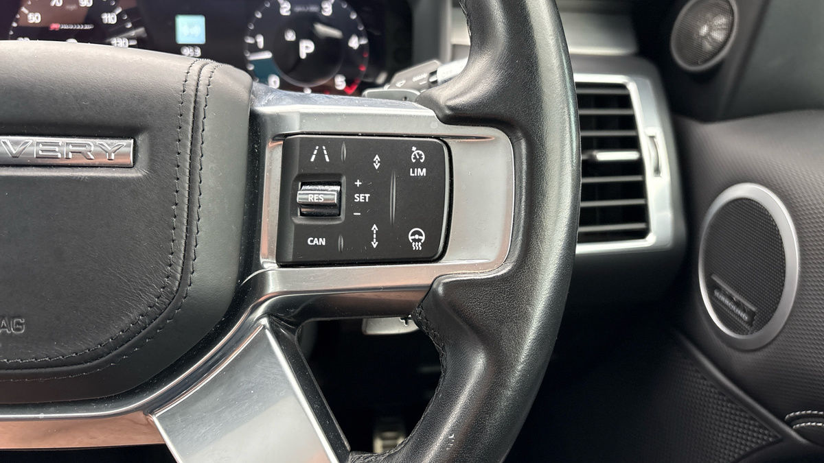 Land Rover Discovery Image 14
