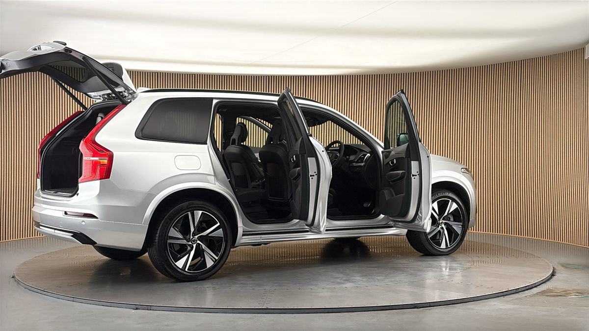 More views of Volvo XC90