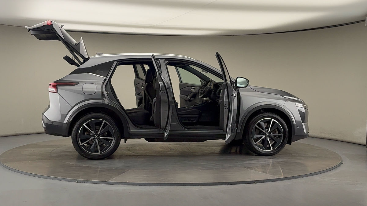 More views of Nissan Qashqai