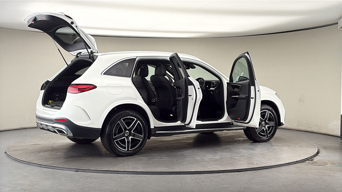 More views of Mercedes-Benz GLC