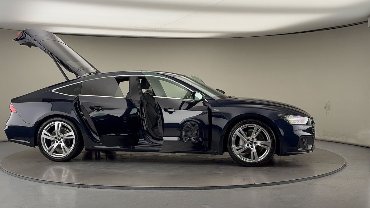 More views of Audi A7