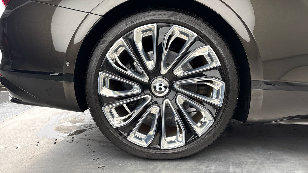 Bentley Continental Image 10
