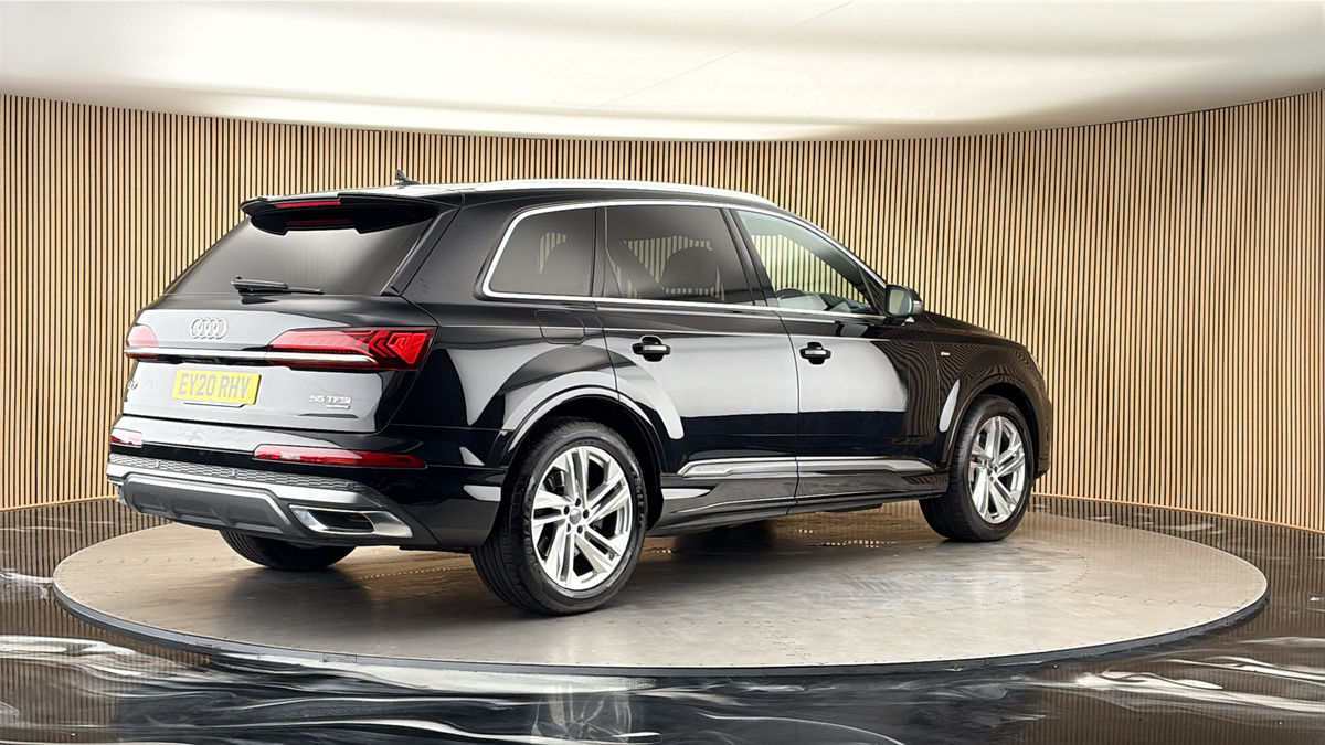 Audi Q7 Image 21