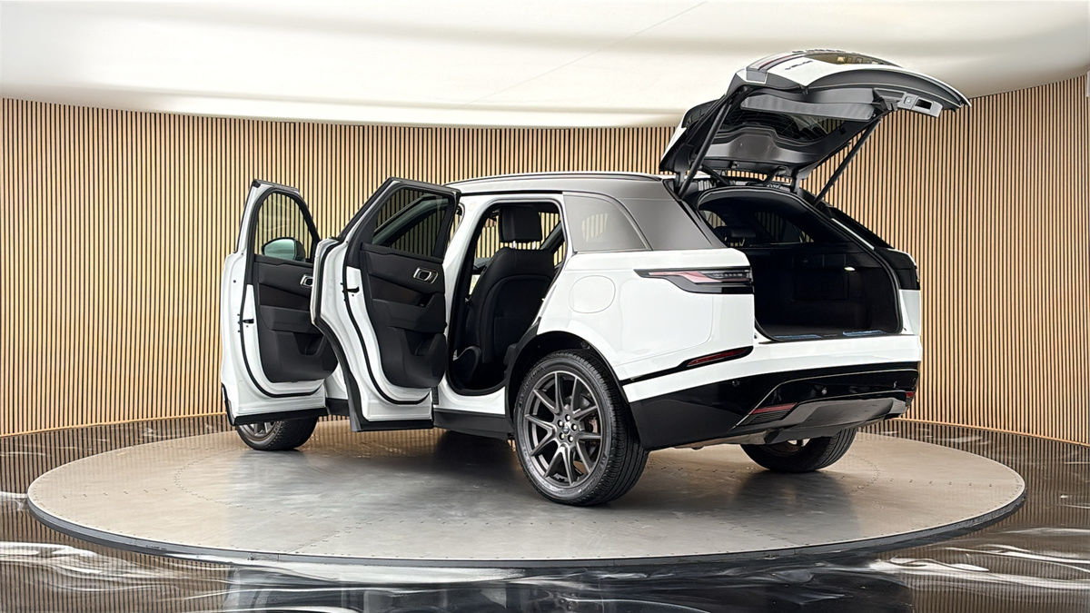 More views of Land Rover Range Rover Velar