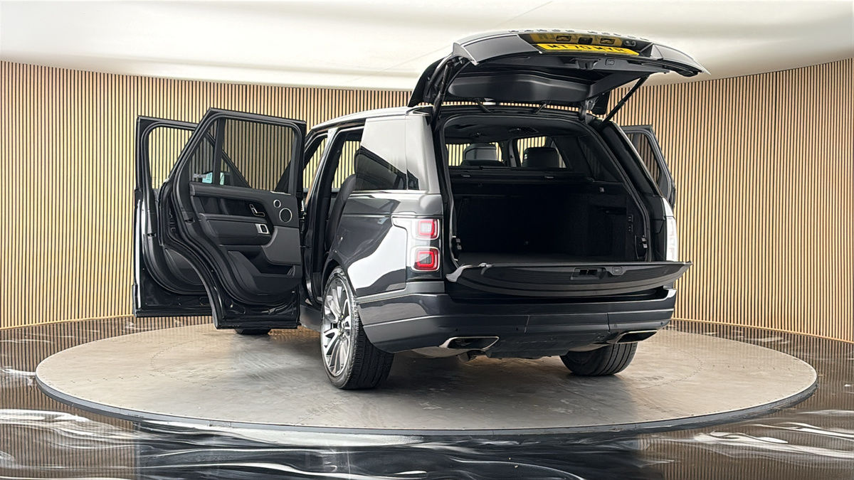 More views of Land Rover Range Rover