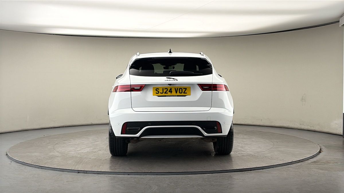 Jaguar E-PACE Image 4