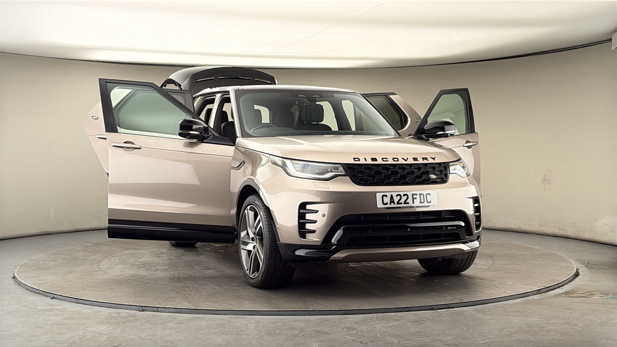 More views of Land Rover Discovery