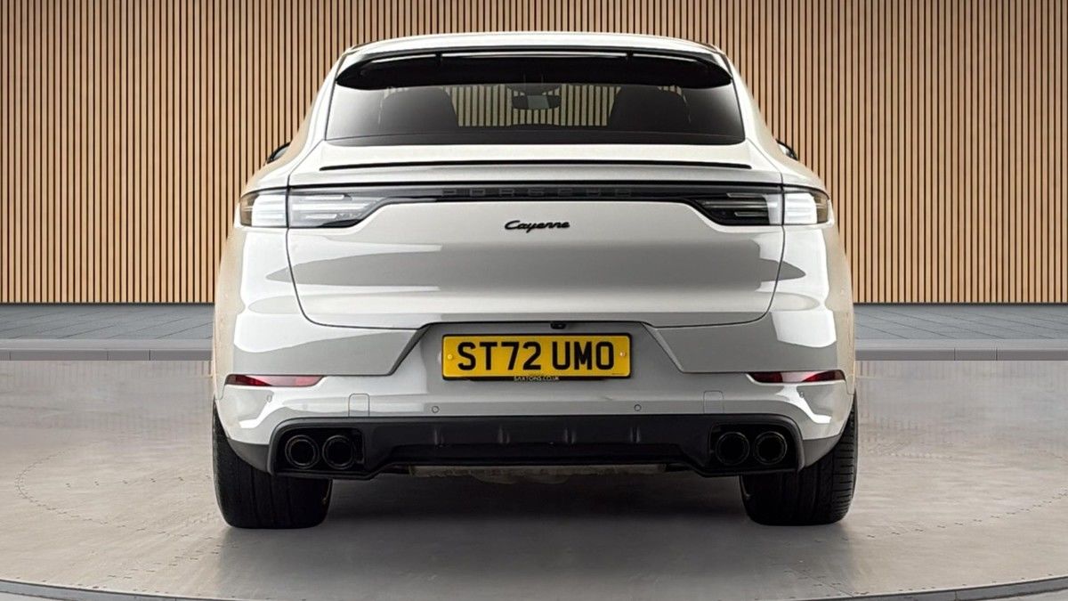 Porsche Cayenne Image 4