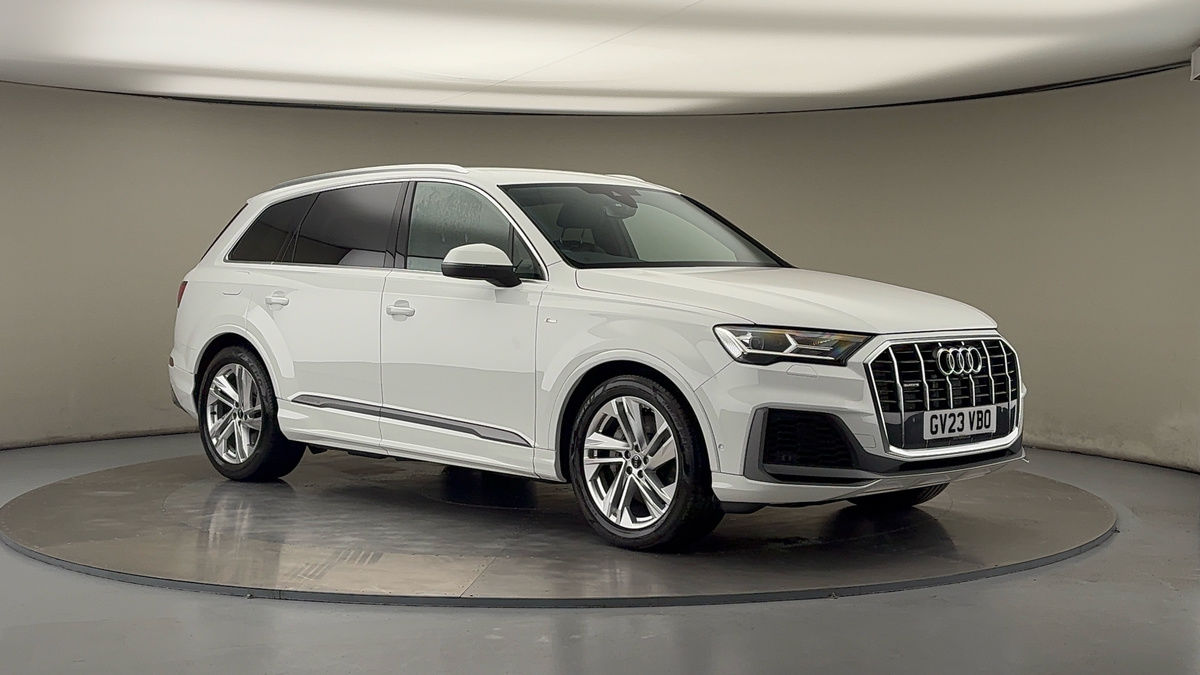 More views of Audi Q7