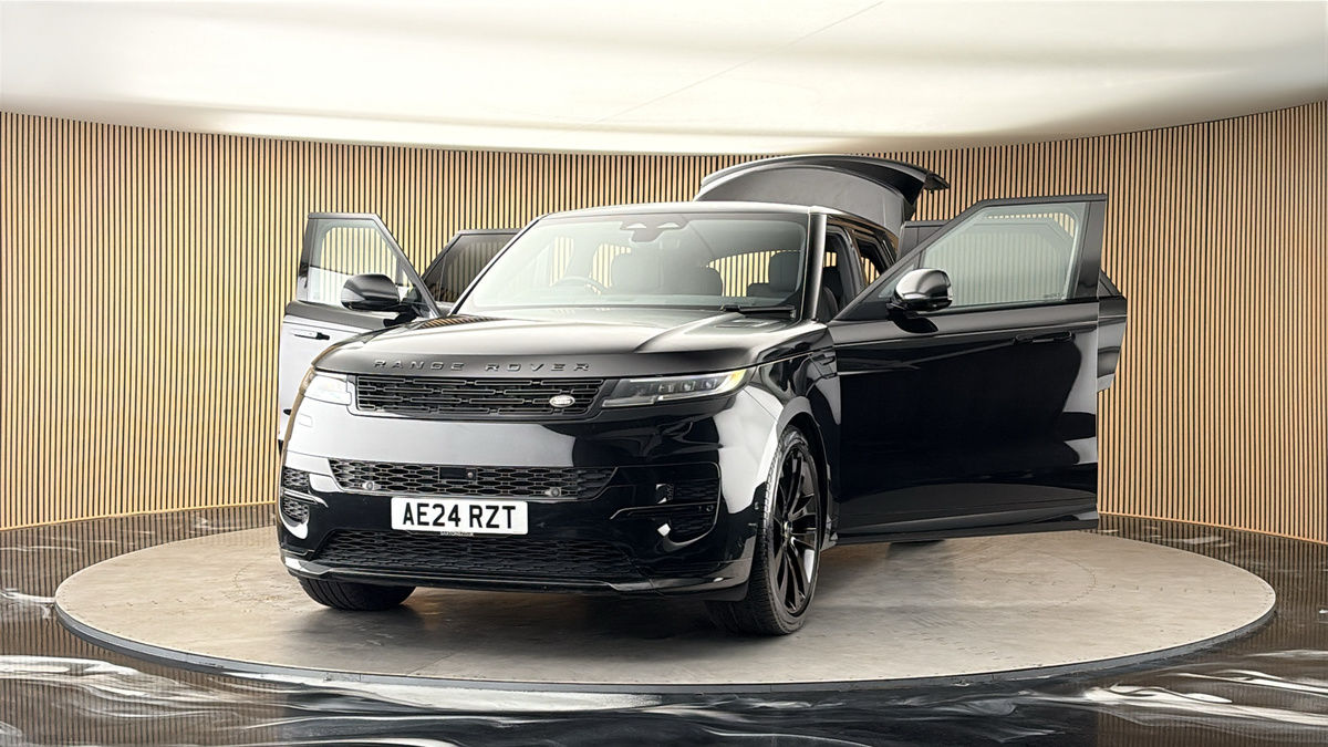 More views of Land Rover Range Rover Sport