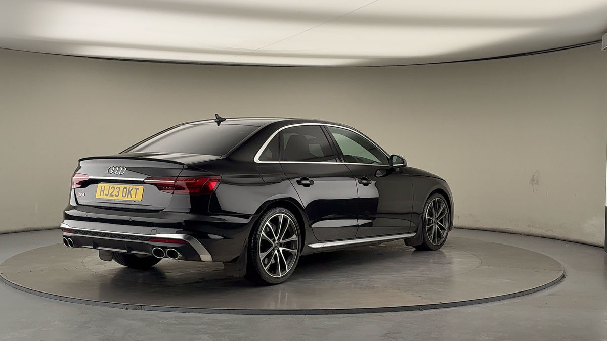 More views of Audi S4