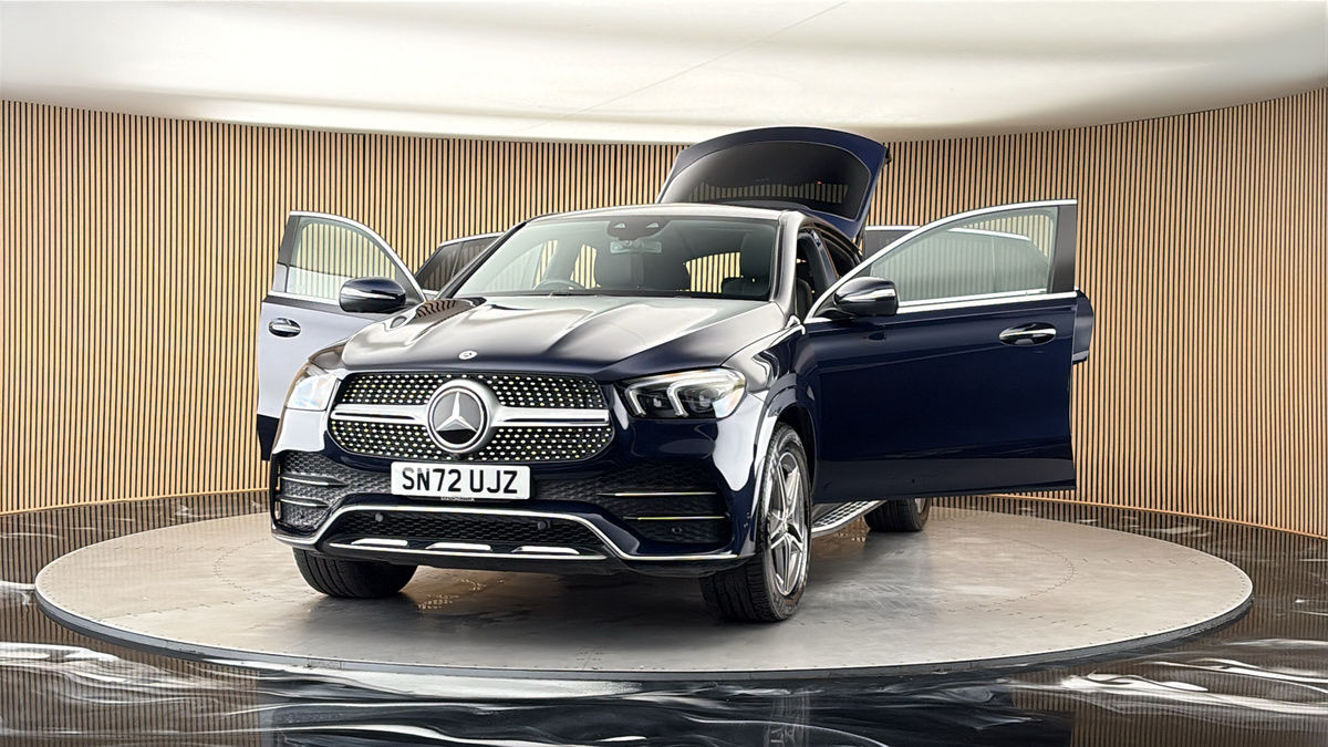 More views of Mercedes-Benz GLE