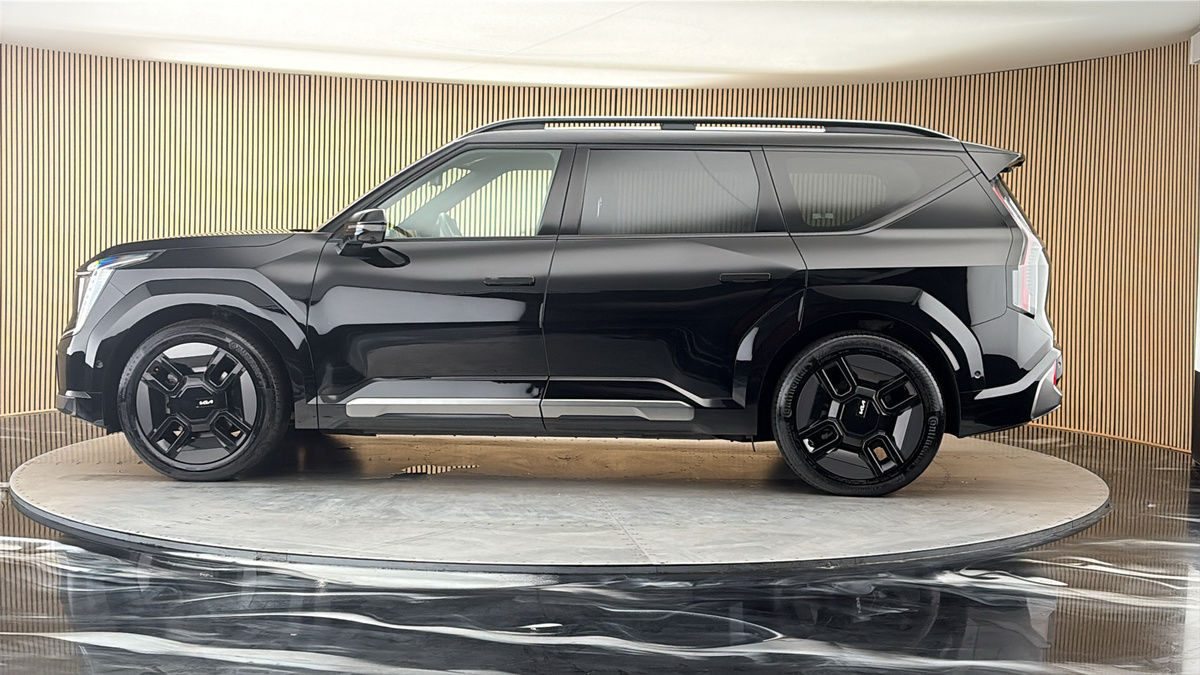 More views of Kia EV9