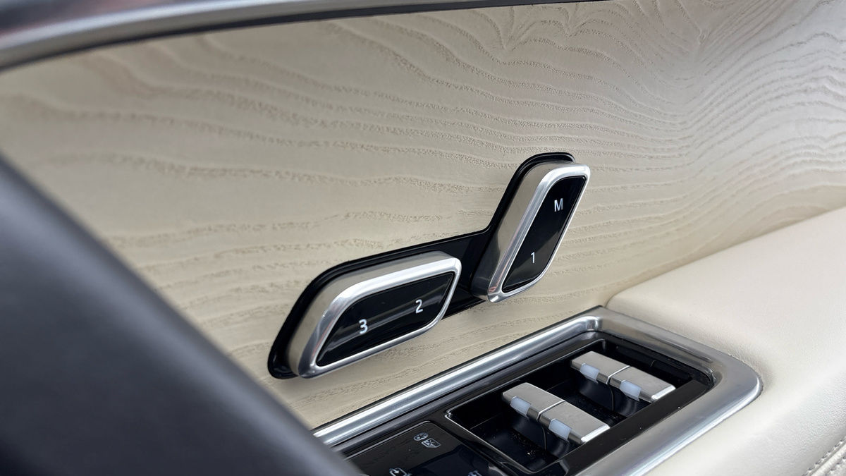 Land Rover Range Rover Image 26
