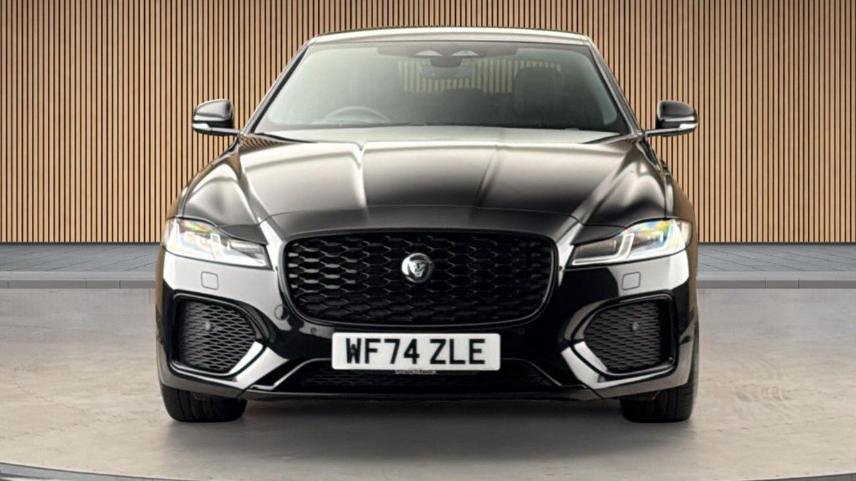 Jaguar XF Image 3